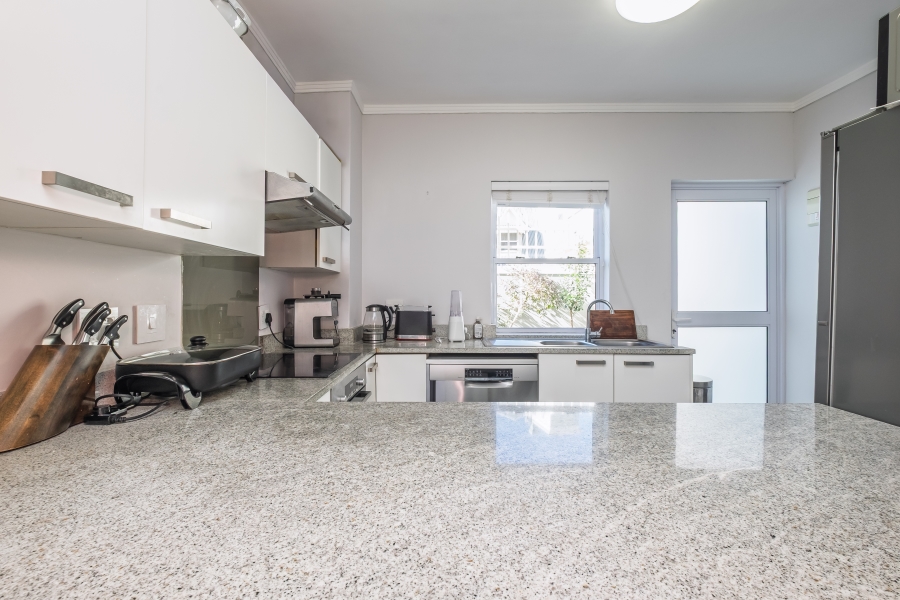 2 Bedroom Property for Sale in Simons Town Western Cape